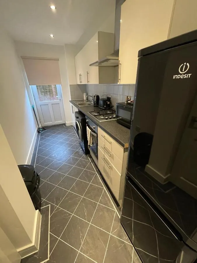 Holiday home Ryan Air I Bnb - 2 Bedroom House With Free Parking Liverpool United Kingdom