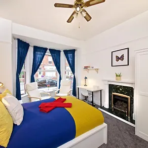 - Economy Close To Centre Gg Ferienhaus
