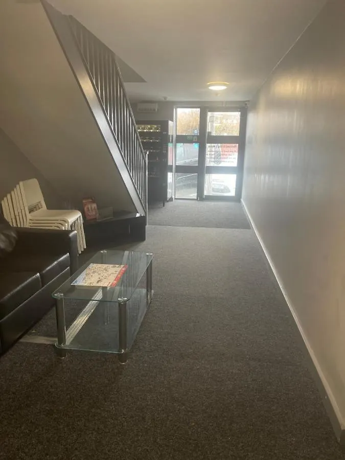 Dom wakacyjny Ryan Air I Bnb - 2 Bedroom House With Free Parking Liverpool